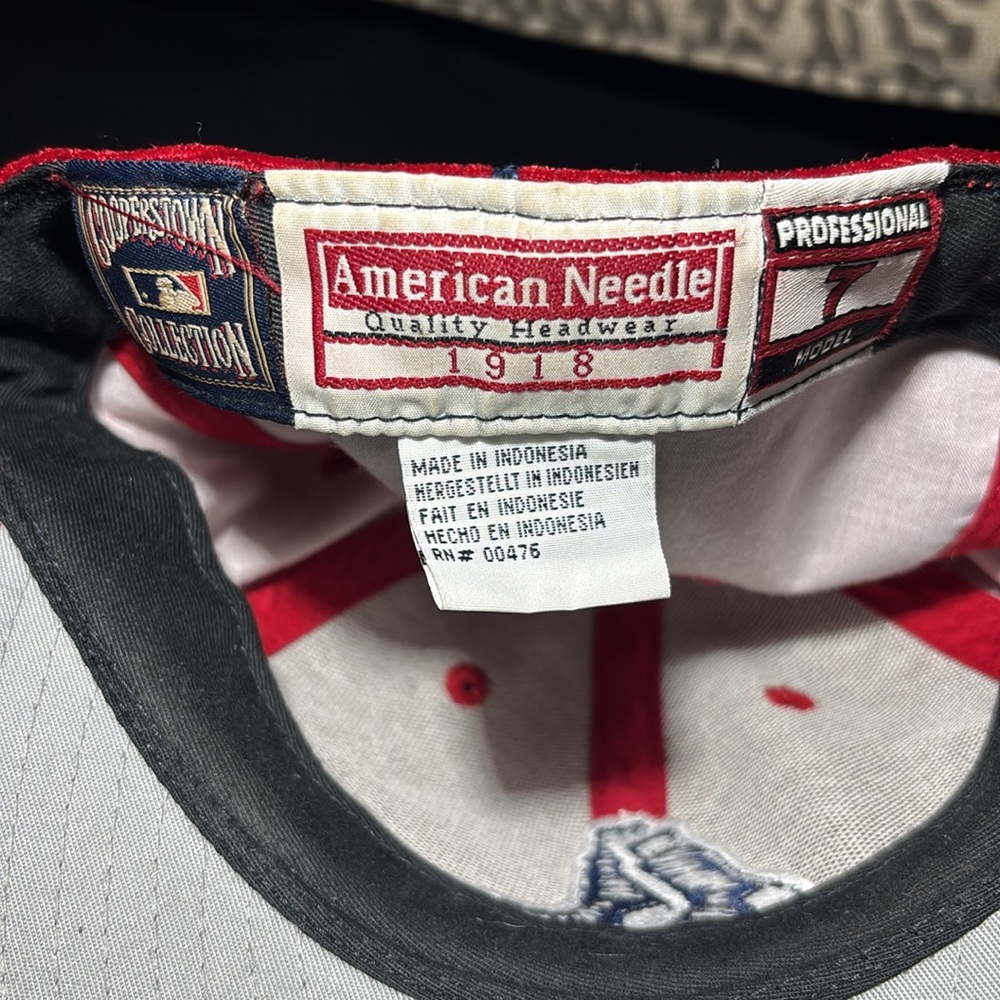 Vintage Boston Red Sox MLB red velvet American Needle Red fitted ball-cap size 7 - Picture 13 of 15